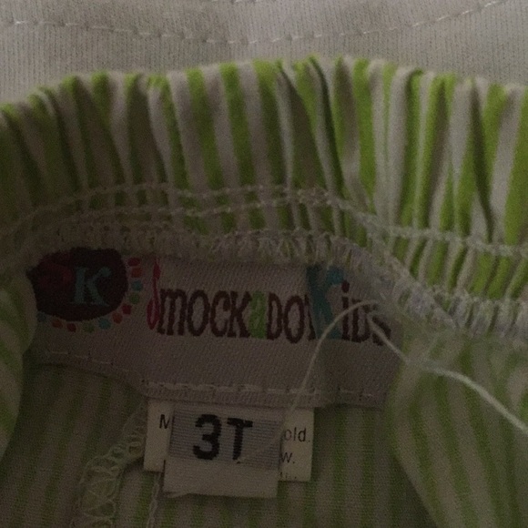 Pinstripe green Blowfish beach outfit! 3T - Picture 4 of 4